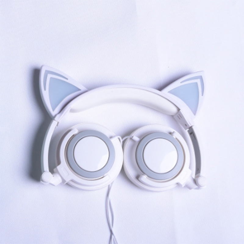 Brookstone Cat Ear Gaming Mic Headphones LED Music Lights Rechargeable Colourfu~ | eBay